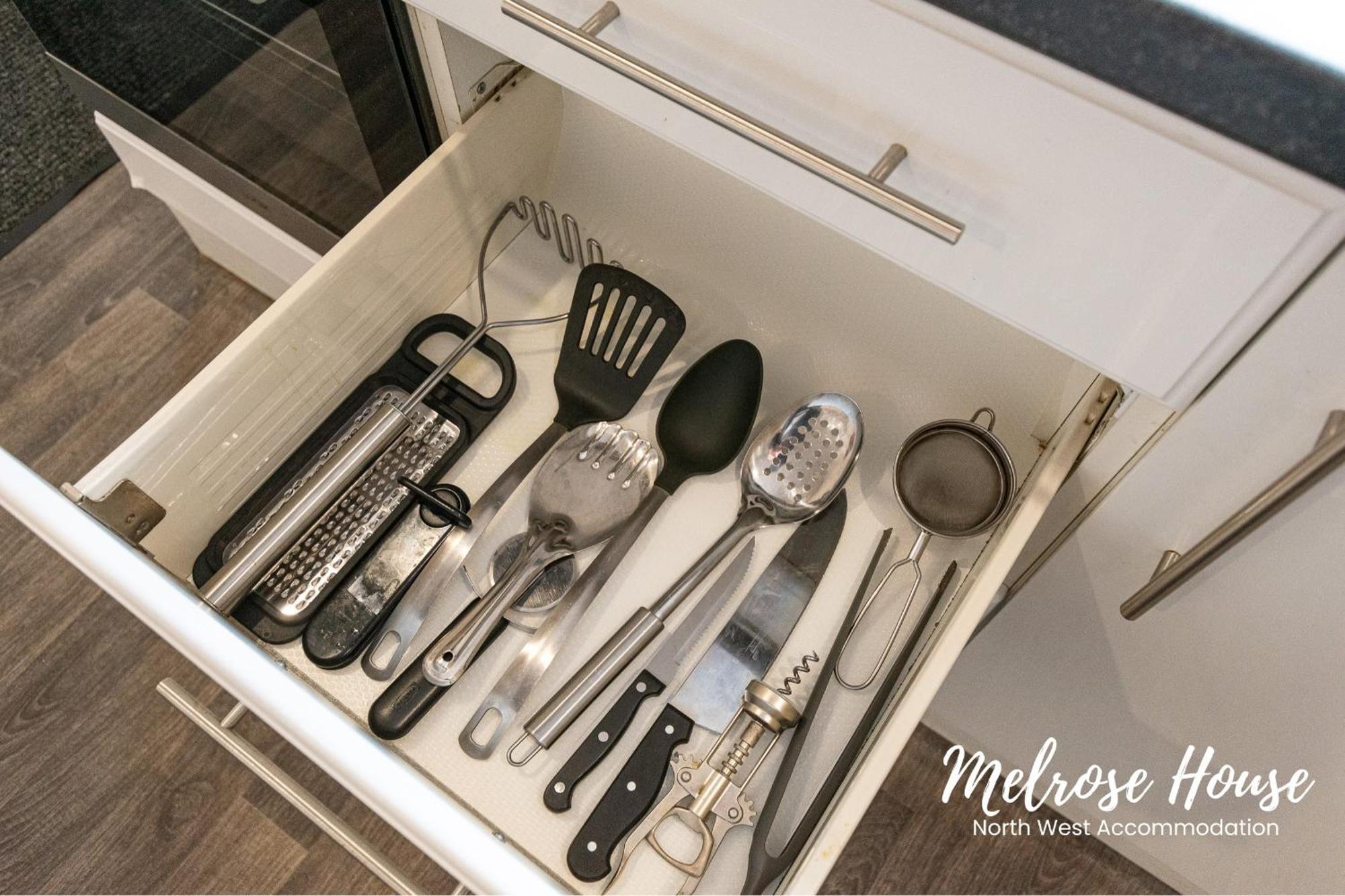 Manchester Work Stays 2Br Home With Parking & Wifi Eksteriør billede