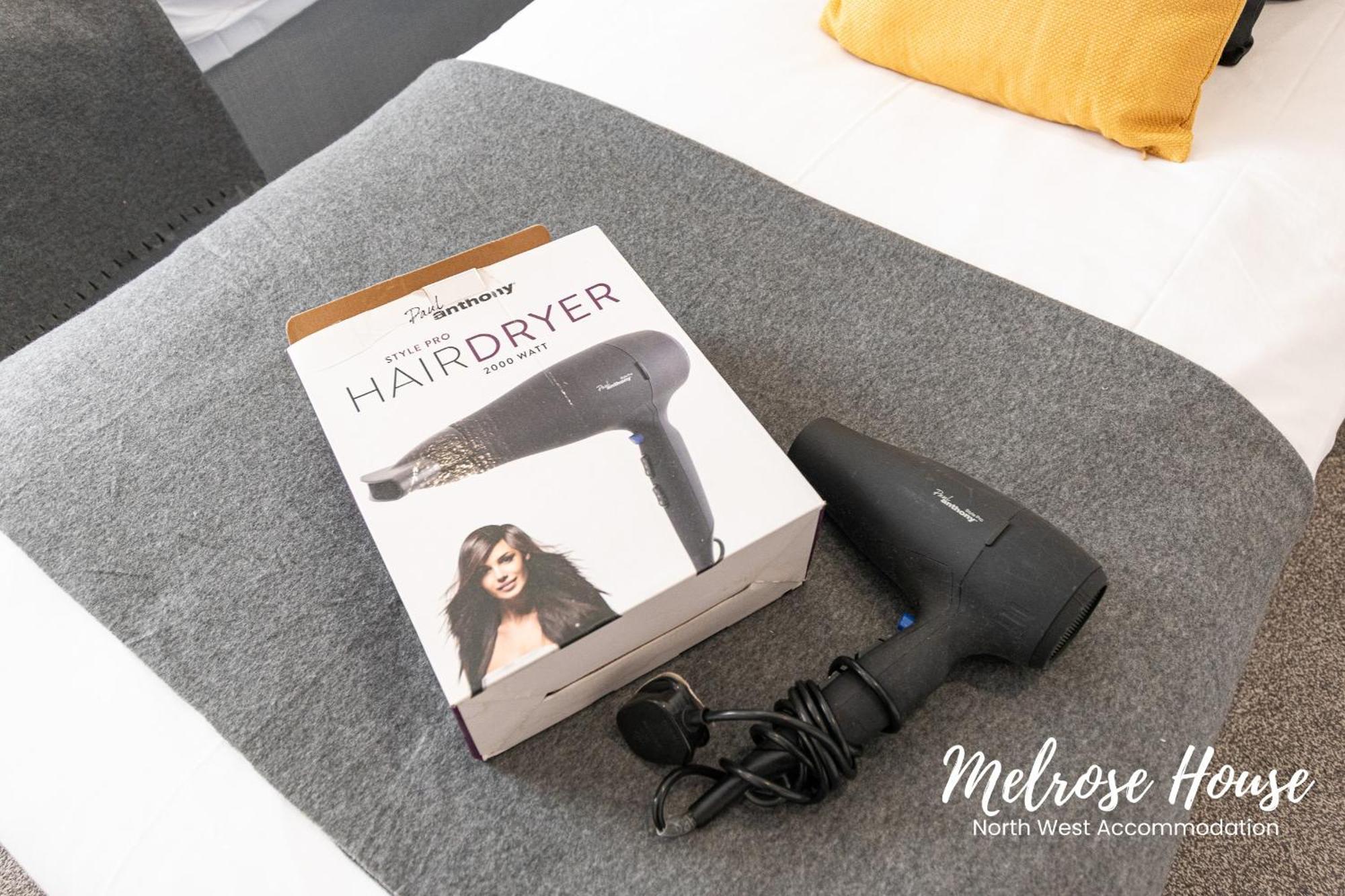 Manchester Work Stays 2Br Home With Parking & Wifi Eksteriør billede