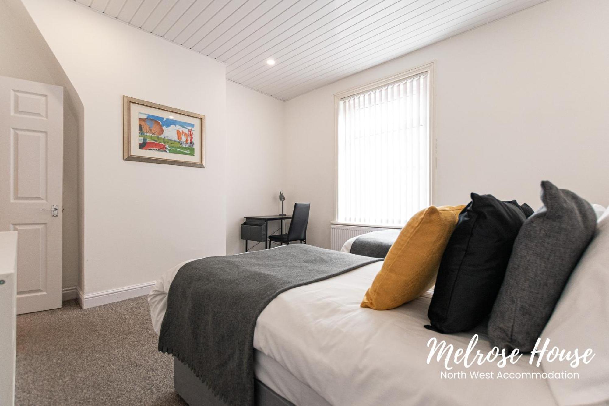 Manchester Work Stays 2Br Home With Parking & Wifi Eksteriør billede